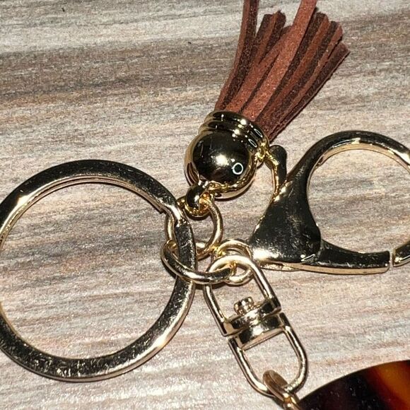 Monogrammed Acrylic Cutout Keychain Initial C Tasseled Tortoise/Gold Tone Classy - Picture 4 of 6